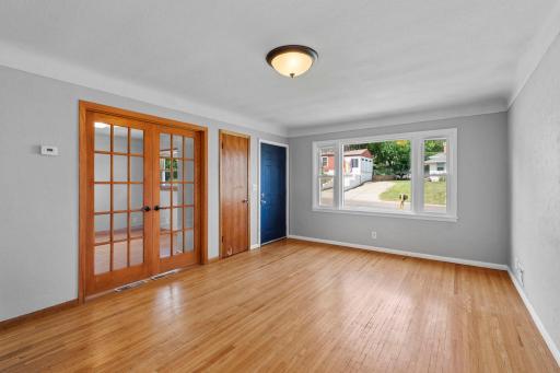 513 9th Avenue S, South Saint Paul, MN 55075