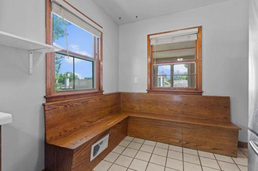 513 9th Avenue S, South Saint Paul, MN 55075