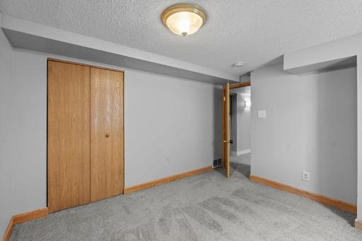513 9th Avenue S, South Saint Paul, MN 55075