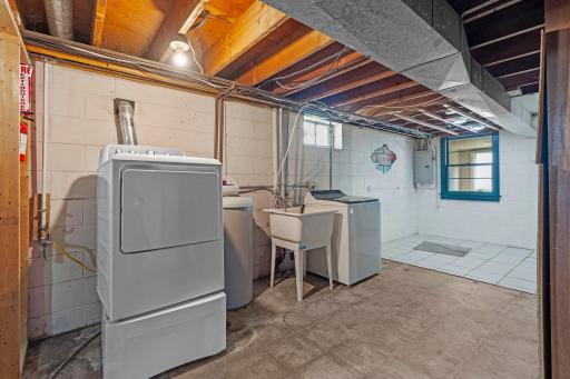 513 9th Avenue S, South Saint Paul, MN 55075