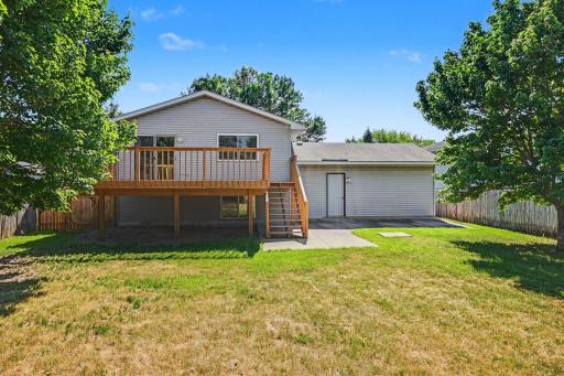 9674 Hale Avenue S, Cottage Grove, MN 55016