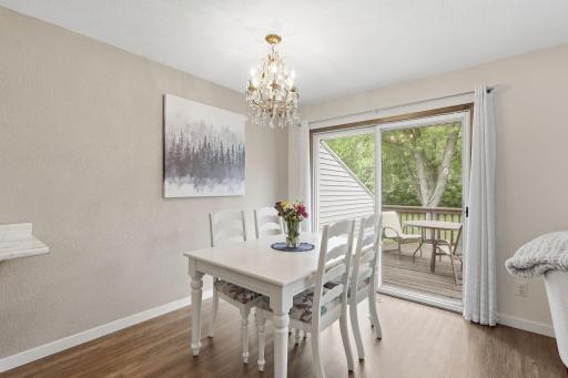 1411 Oak Leaf Lane, Burnsville, MN 55337
