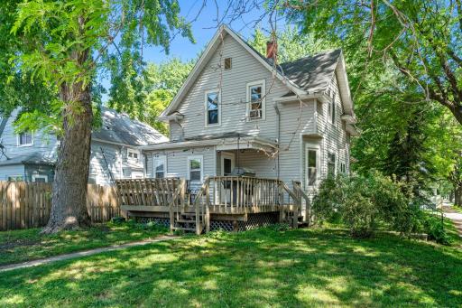 922 Armstrong Avenue, Saint Paul, MN 55102