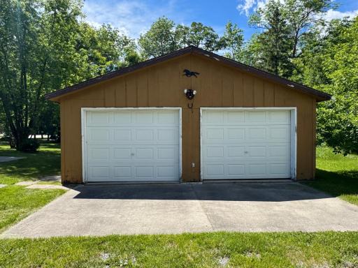 2-Car Detached Garage