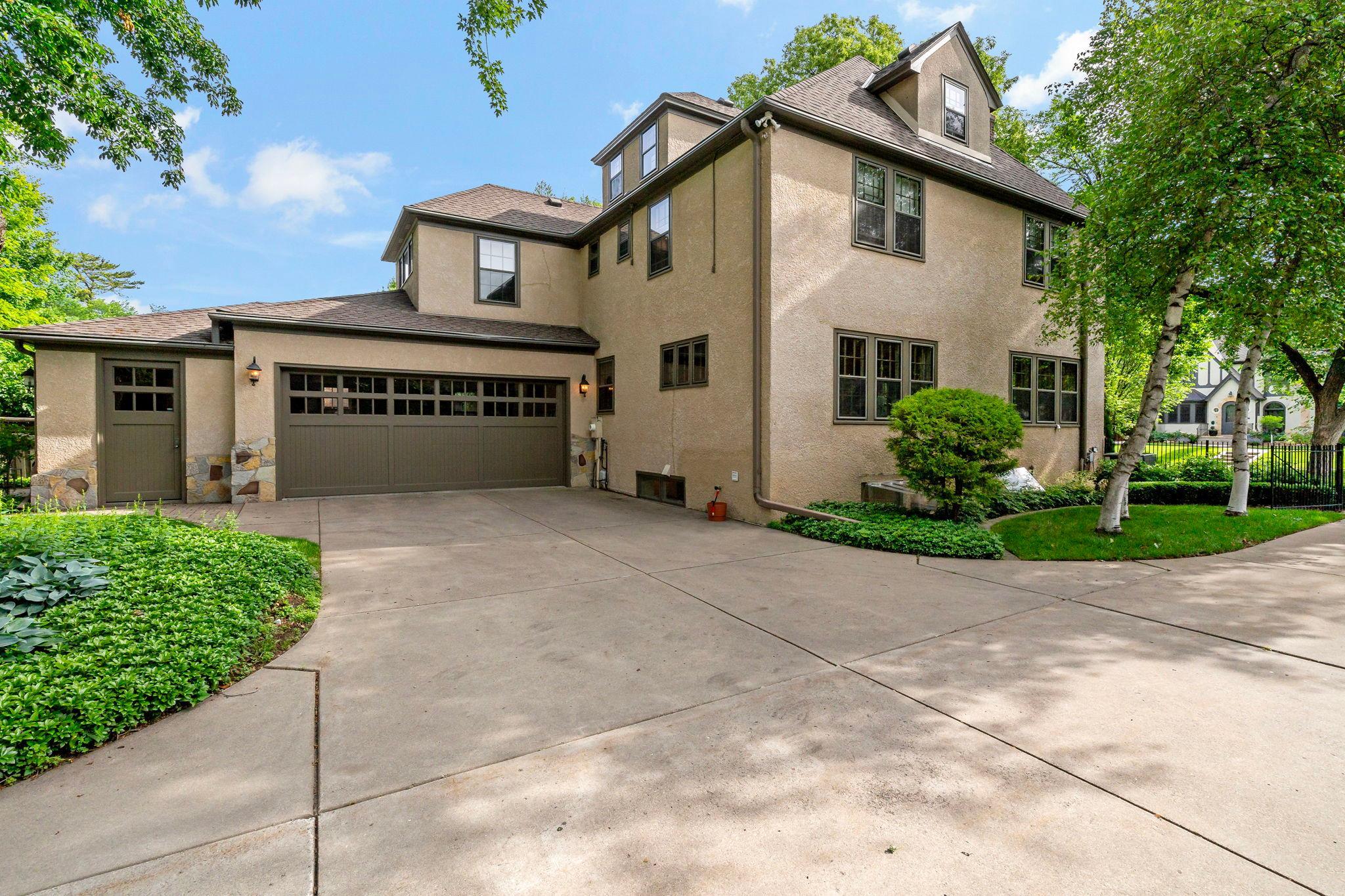 Welcome to 4504 Moorland Ave