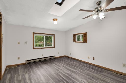 Fresh paint in this room as well.