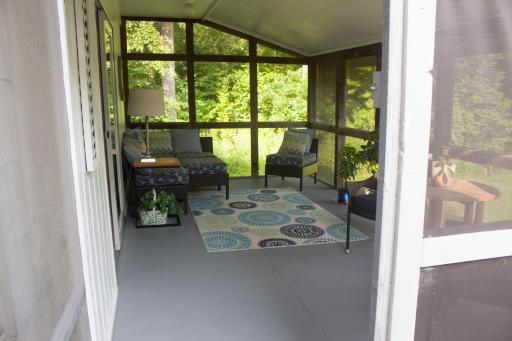 18118 Captive Lake Road, Garrison, MN 56450