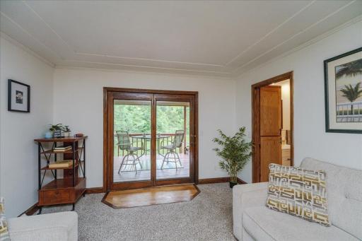 19-Living Room.jpg