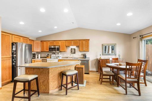 816 Woodbridge Circle, Dilworth, MN 56529