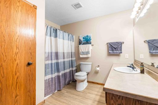 816 Woodbridge Circle, Dilworth, MN 56529