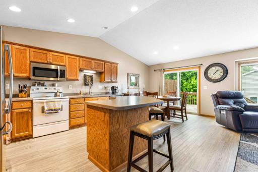 816 Woodbridge Circle, Dilworth, MN 56529