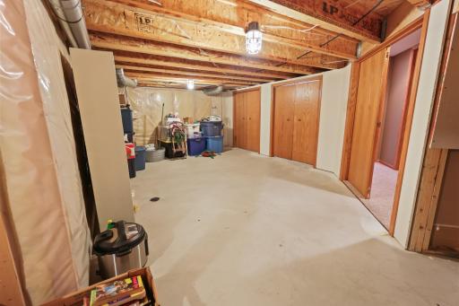 This area would be great for food storage!
