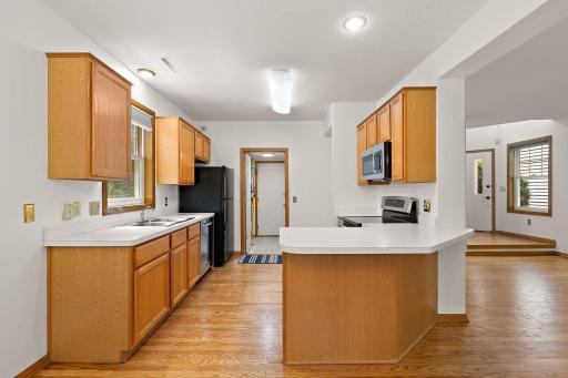8727 N Bay Drive, Chanhassen, MN 55317