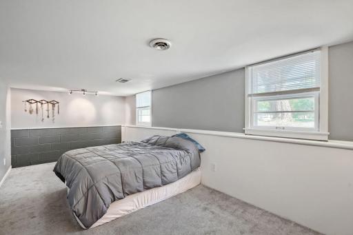 11340 Gladiola Street NW, Coon Rapids, MN 55433