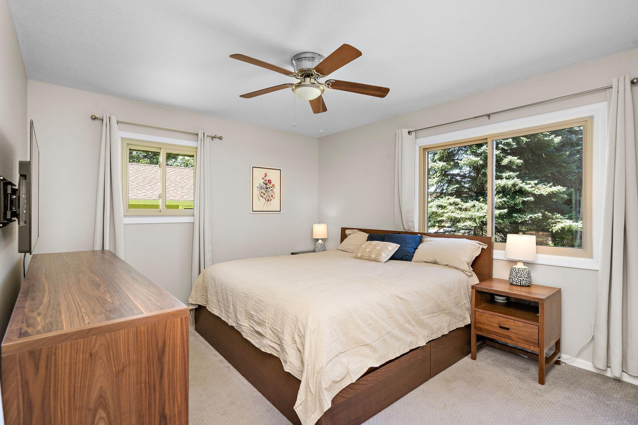 15-web-or-mls-7703-49th-ave-n.jpg
