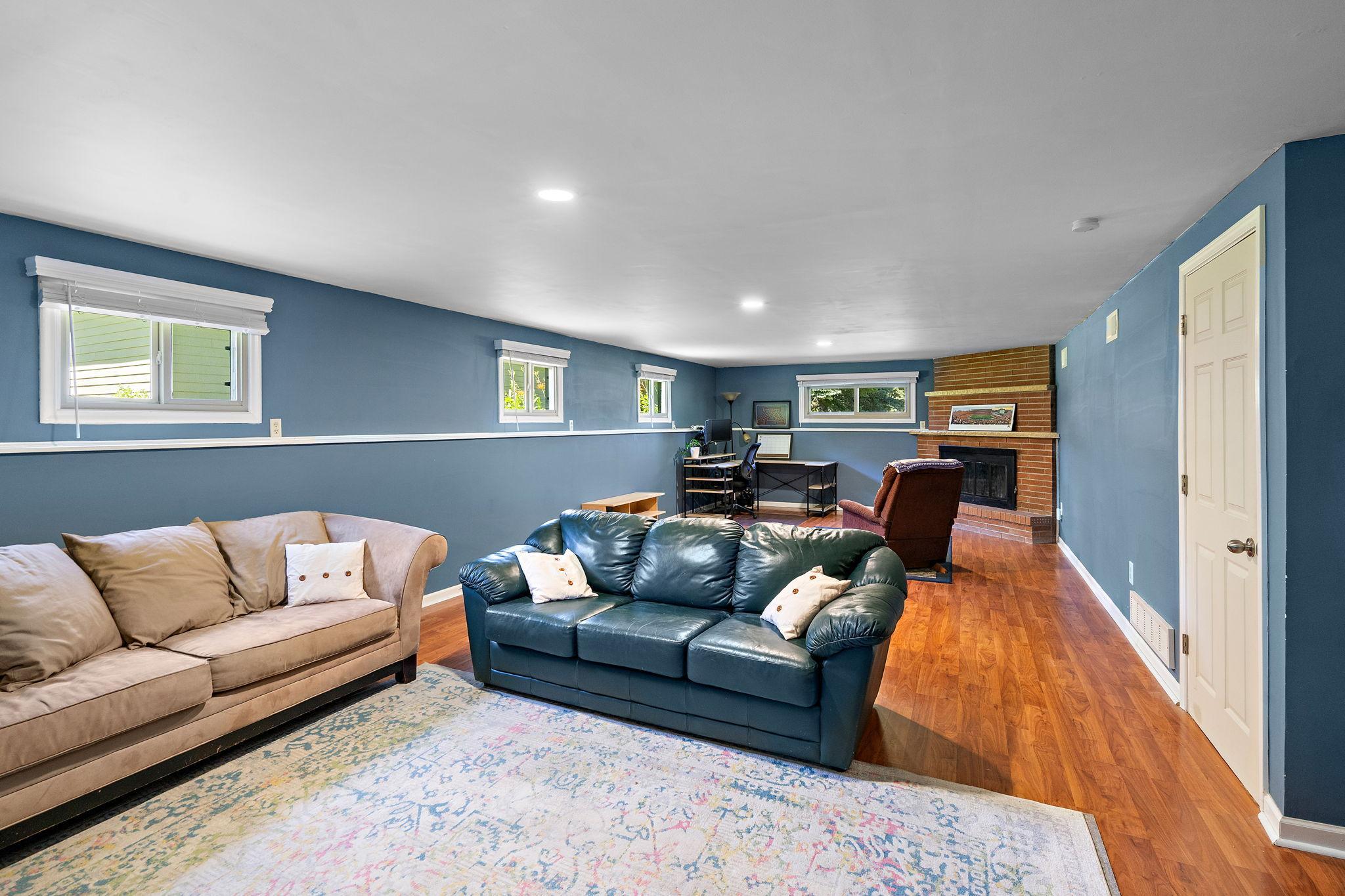 20-web-or-mls-7703-49th-ave-n.jpg
