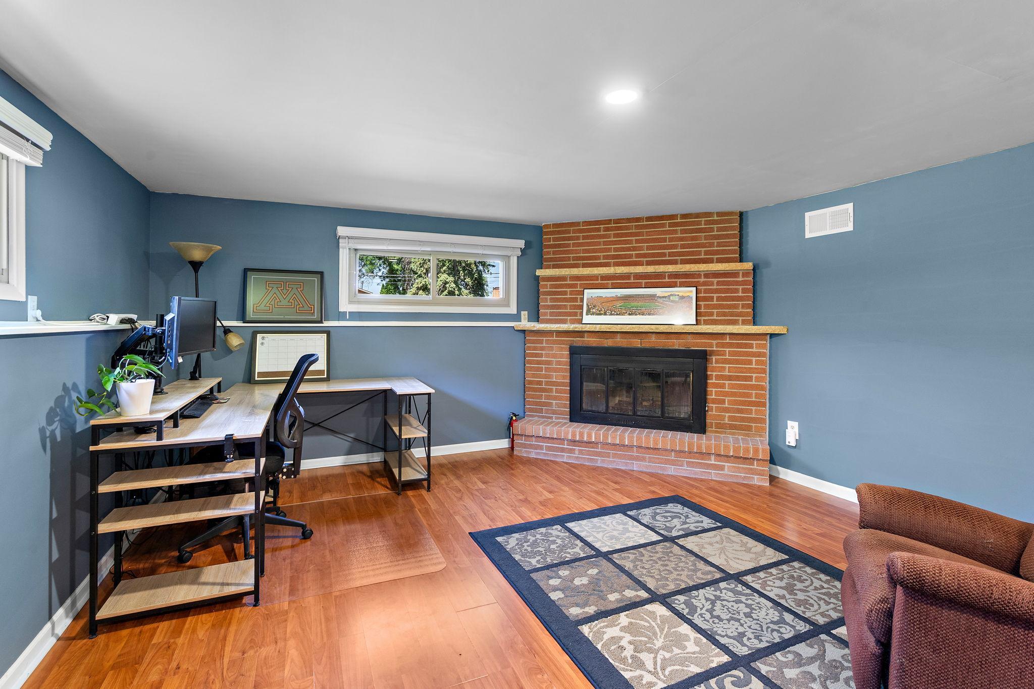 21-web-or-mls-7703-49th-ave-n.jpg