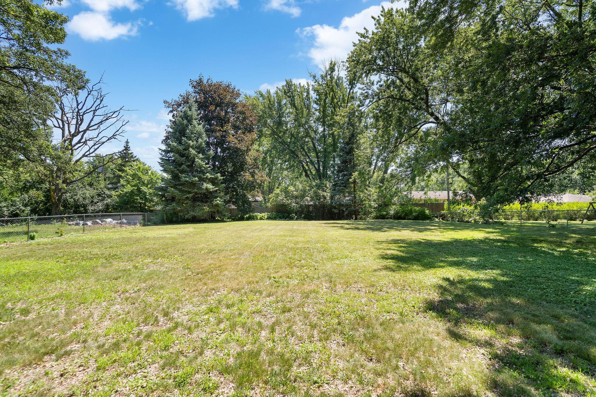 27-web-or-mls-7703-49th-ave-n.jpg