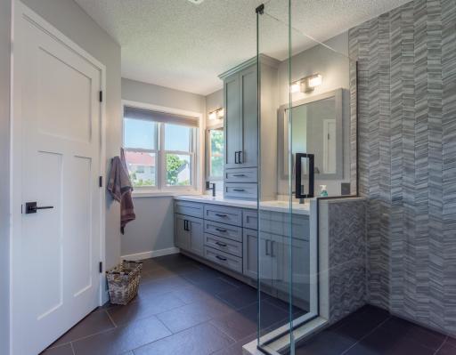 247 Pendryn Hill Circle, Saint Paul, MN 55125