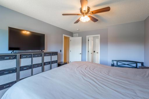 247 Pendryn Hill Circle, Saint Paul, MN 55125