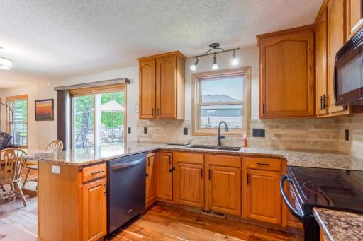 247 Pendryn Hill Circle, Saint Paul, MN 55125
