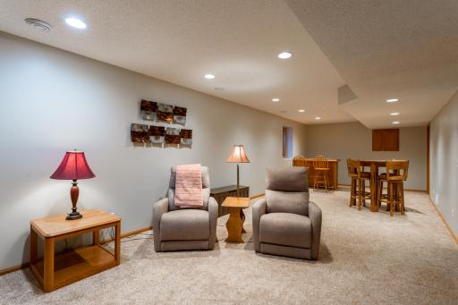 247 Pendryn Hill Circle, Saint Paul, MN 55125