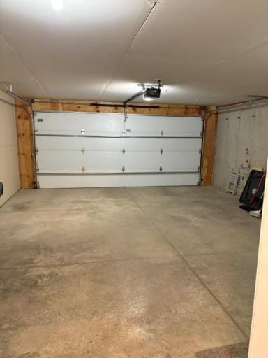 1827 Scenic Heights Court SW, Hutchinson, MN 55350