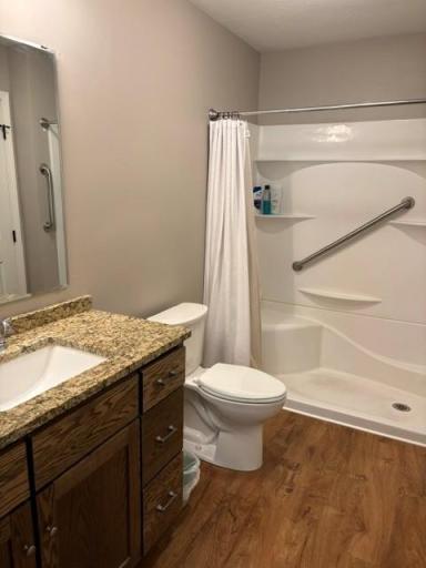 1827 Scenic Heights Court SW, Hutchinson, MN 55350