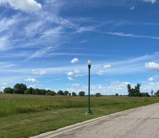 102 Savannah Heights Boulevard, Lynd, MN 56157