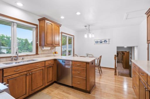 Easy flow from kitchen to informal dining room