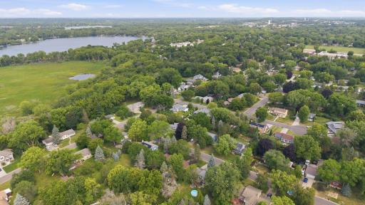 980 Lydia Avenue W, Roseville, MN 55113