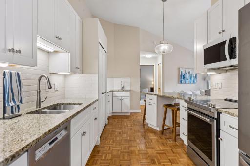 5448 Pompano Drive, Minnetonka, MN 55343