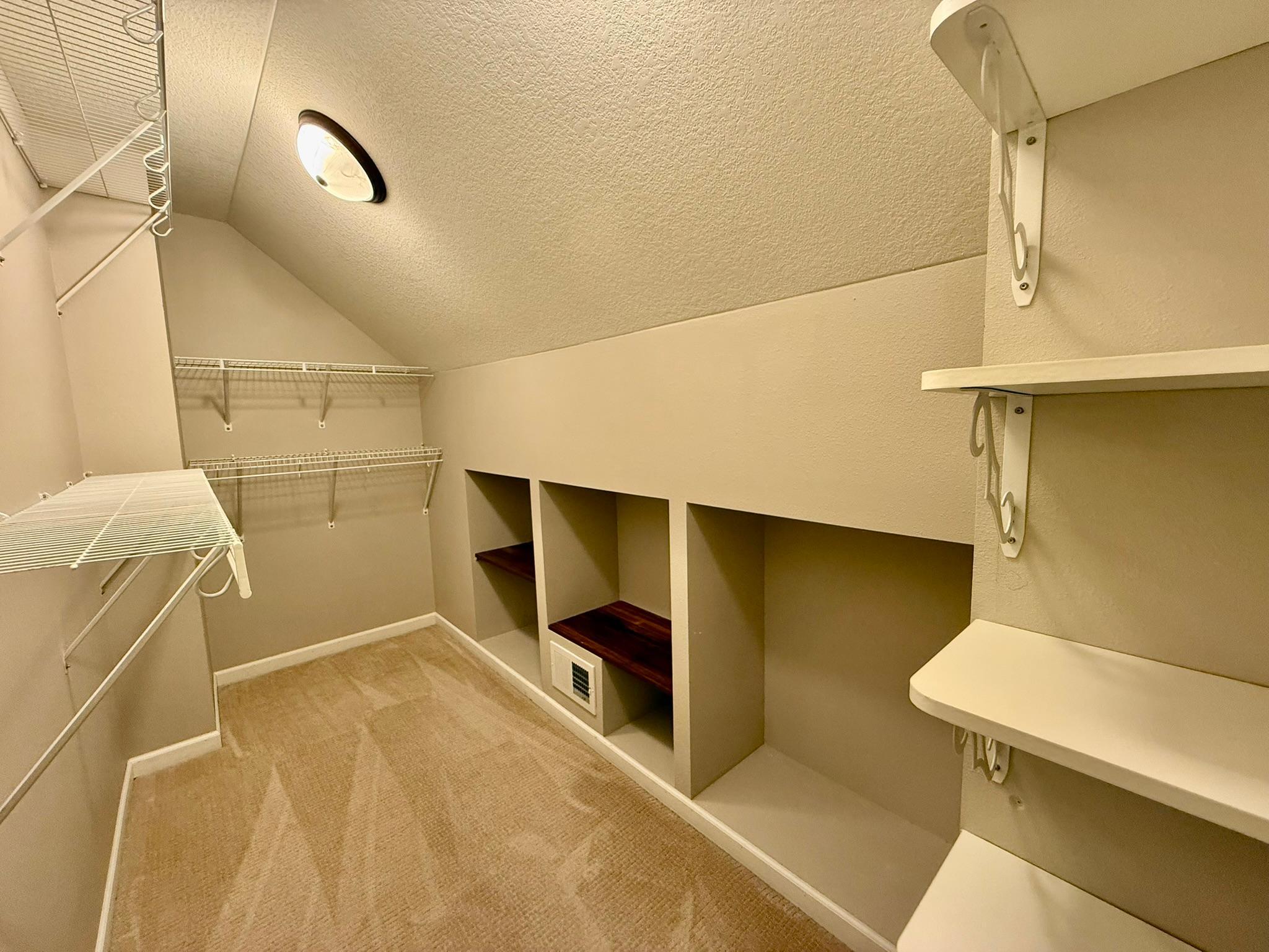 Walk in closet