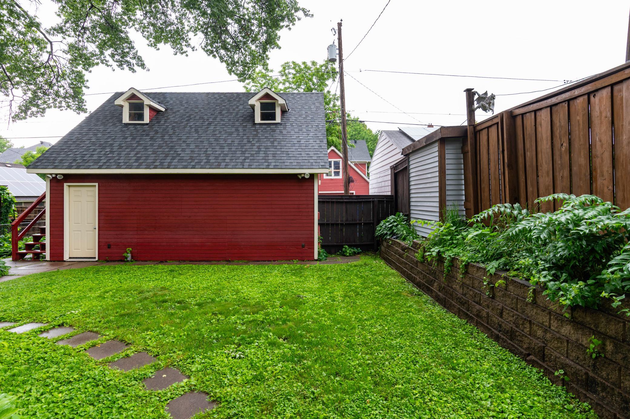 Photo 43