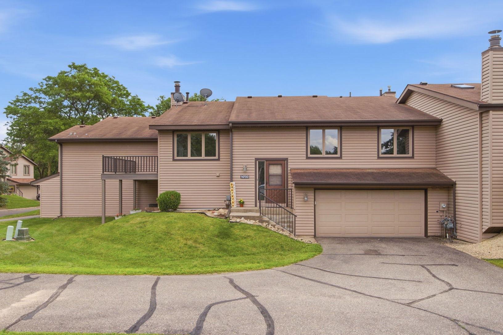 14700 Embry Path