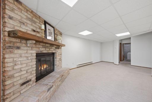 Spacious family room Fire not actual