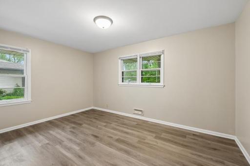7520 Thomas Avenue South - Spacecrafting - 0020.jpg