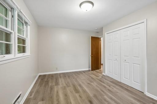 7520 Thomas Avenue South - Spacecrafting - 0021.jpg