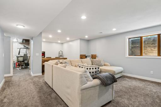 1417 Fairway Drive, Faribault, MN 55021