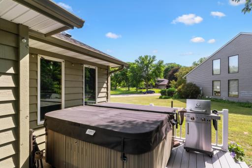 1417 Fairway Drive, Faribault, MN 55021