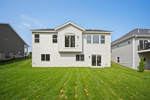 1884 Campfire Drive W, Waconia, MN 55387