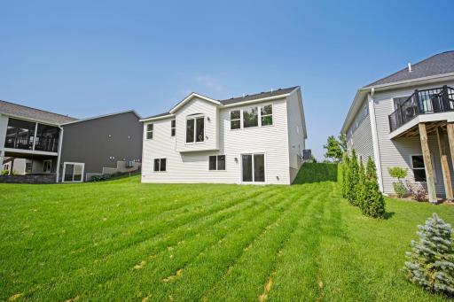 1884 Campfire Drive W, Waconia, MN 55387