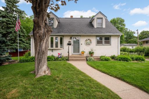 Beautiful stucco home on a large .23 acre lot! Shingles are only 4 years old.