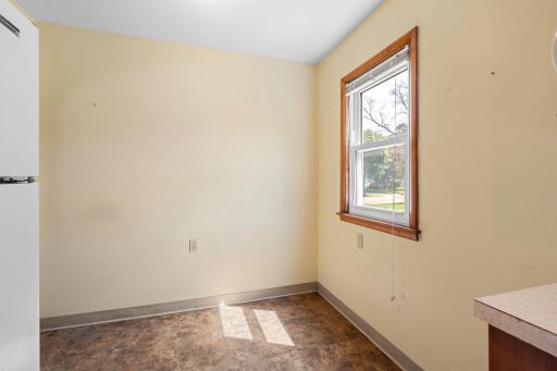 227 5th Avenue NE, Faribault, MN 55021
