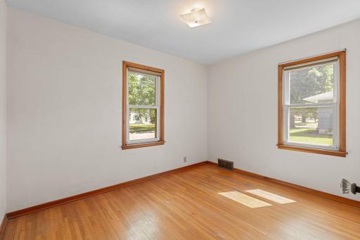 227 5th Avenue NE, Faribault, MN 55021