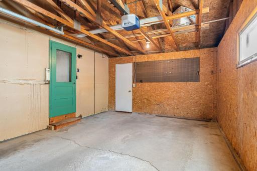 227 5th Avenue NE, Faribault, MN 55021
