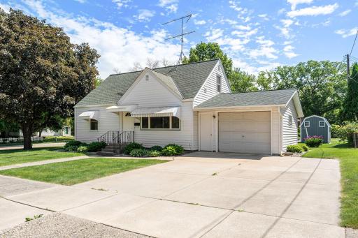 227 5th Avenue NE, Faribault, MN 55021
