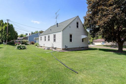 227 5th Avenue NE, Faribault, MN 55021