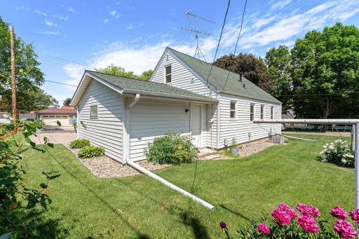227 5th Avenue NE, Faribault, MN 55021