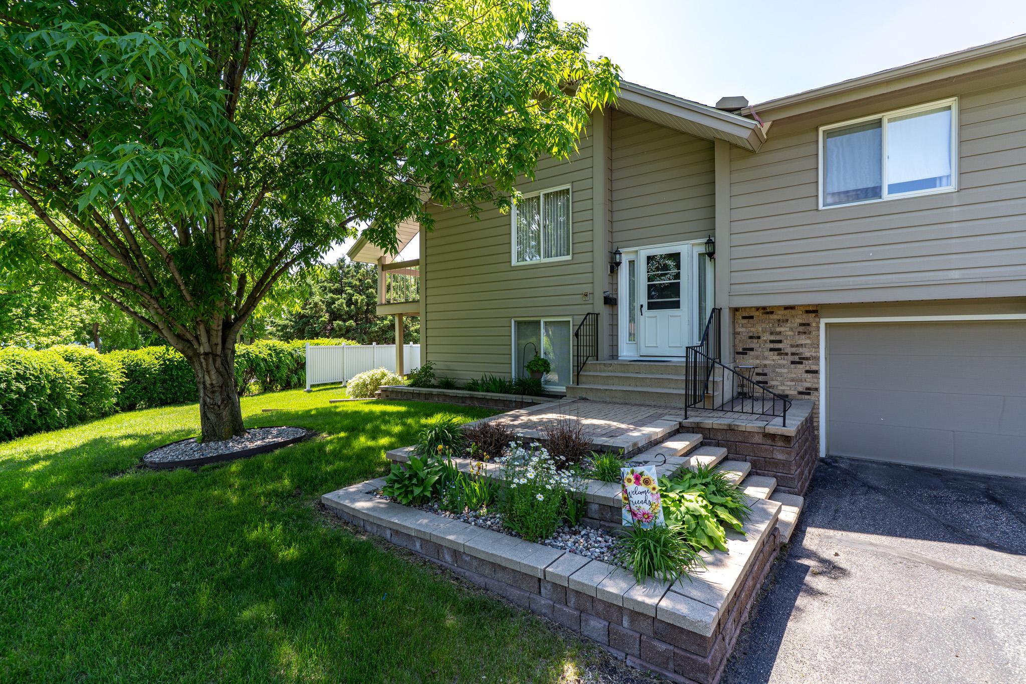 601 4th Avenue NE, 16, Crookston, MN 56716